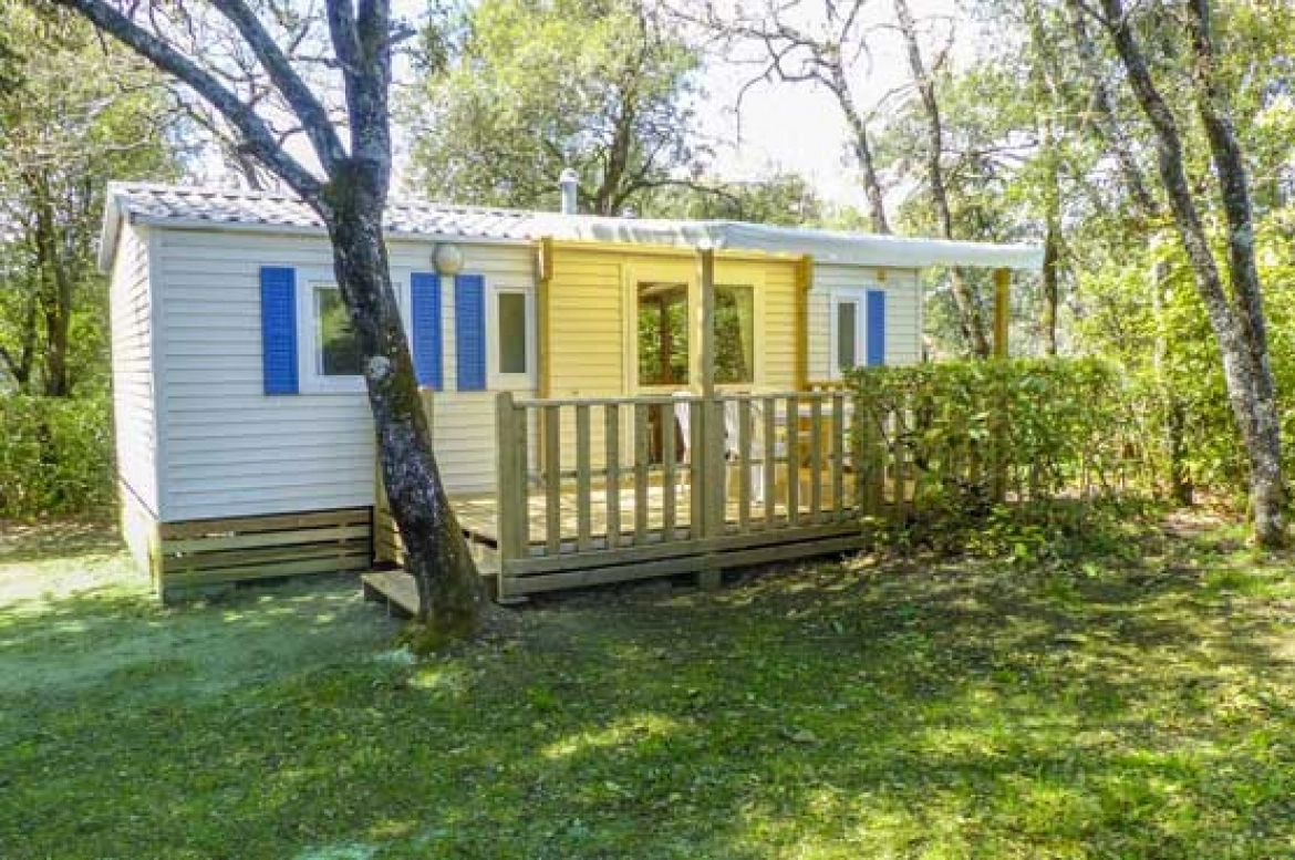 Camping Le Martinet rouge image 1